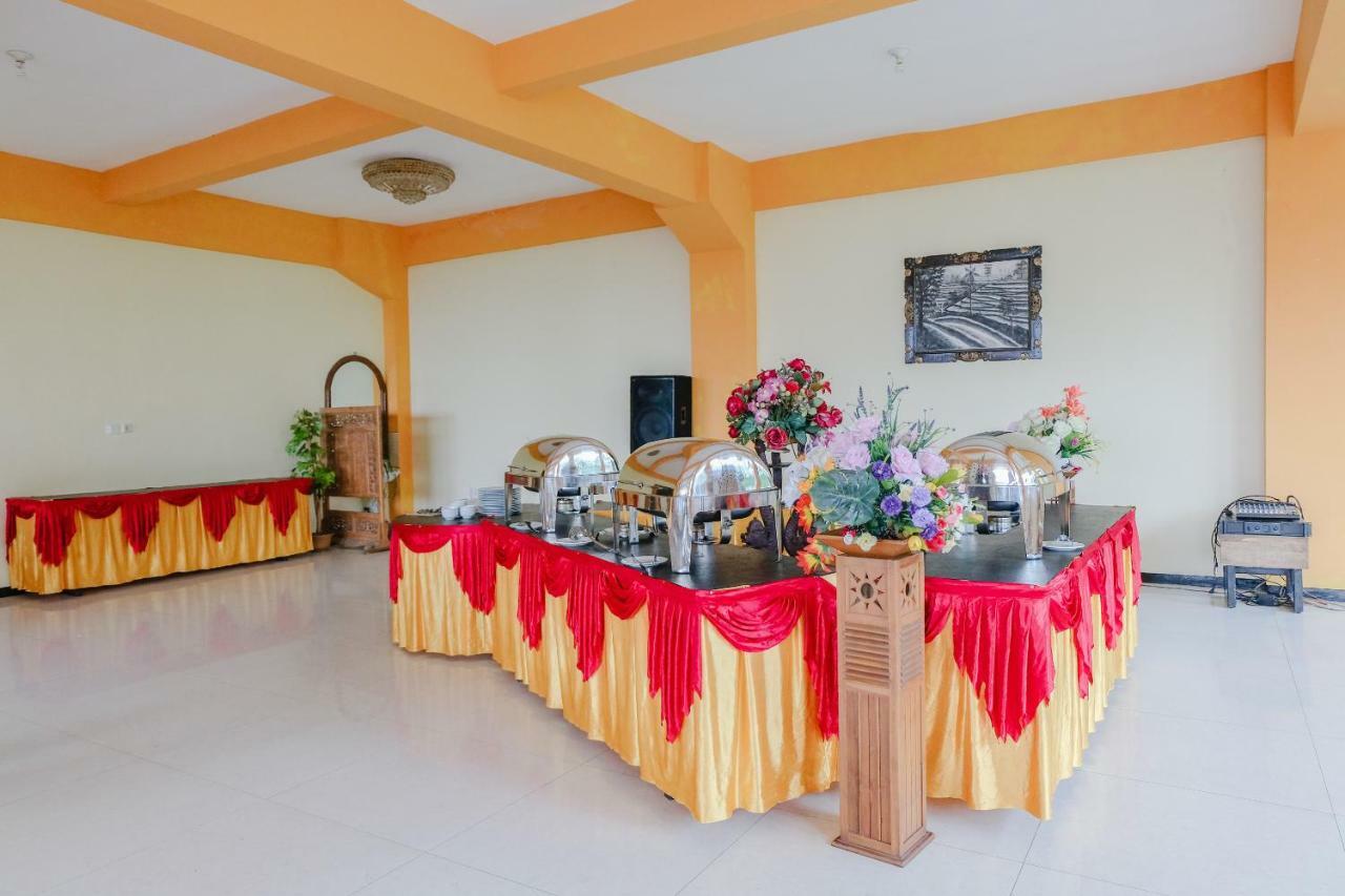 Capital O 892 Grand Pujon View Hotel And Resort Batu  Dış mekan fotoğraf