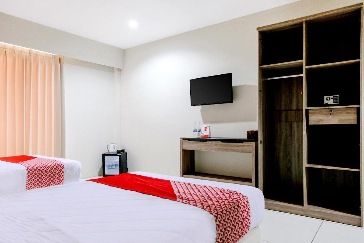 Capital O 892 Grand Pujon View Hotel And Resort Batu  Dış mekan fotoğraf